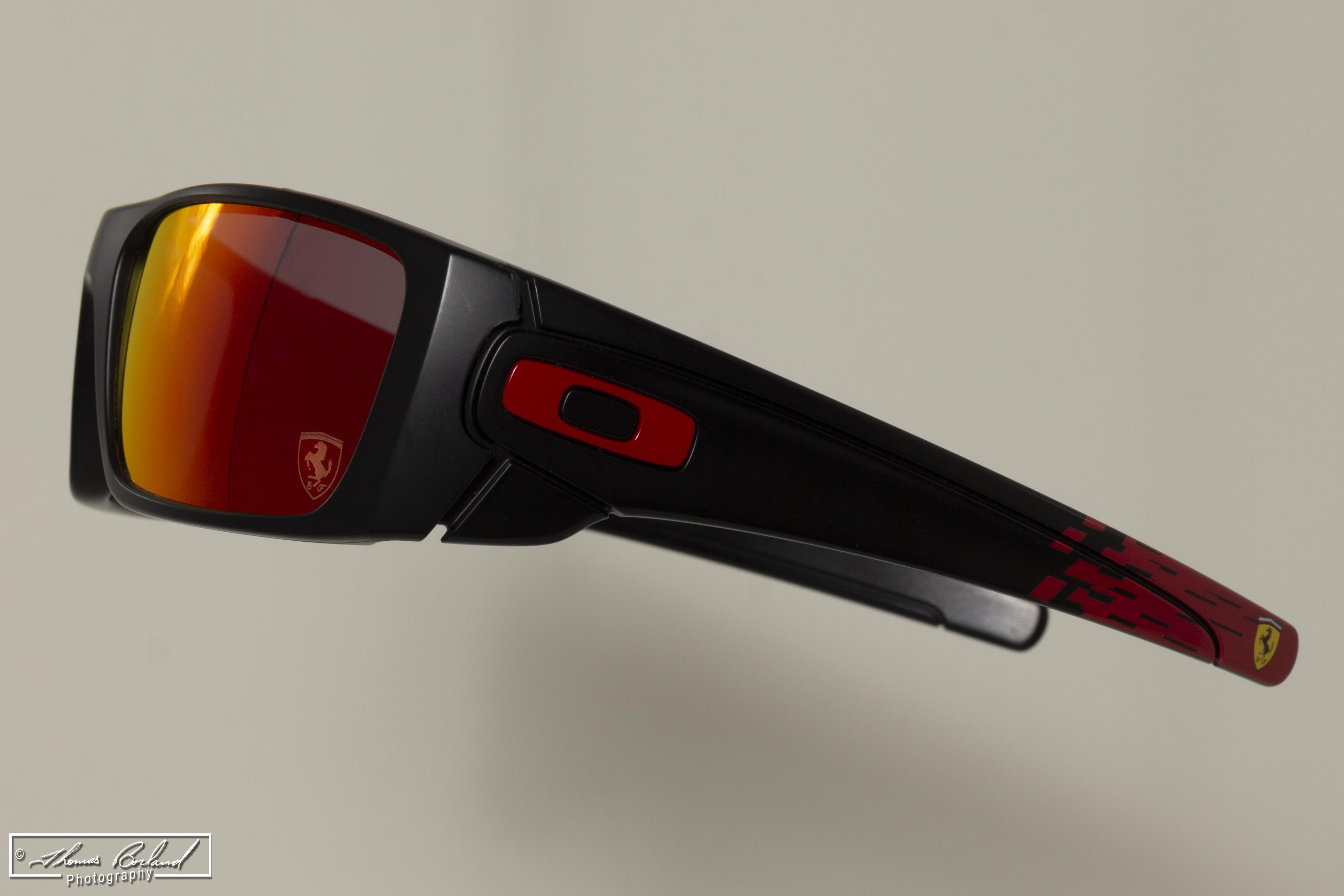 Oakley - Ferrari